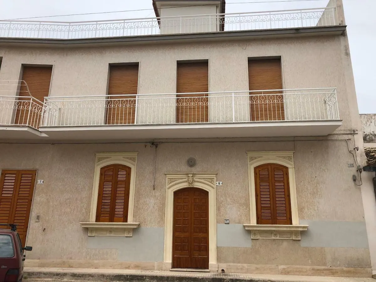 Cortile Palmi Villa Avola Semesterbostad